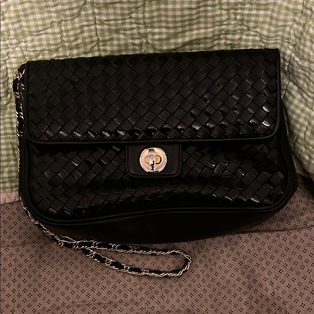 Elegant Saks Fifth Avenue Woven Shoulder Bag - Picture 2 of 9